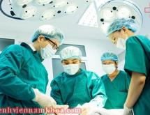 Mổ vi phẫu giản tĩnh mạch thừng tinh là gì